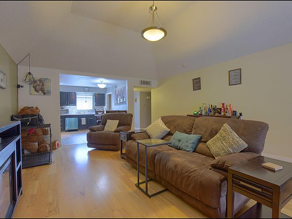 5th image of 4433 Stanton St #Q456