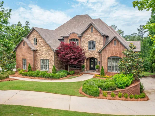 2416 Glasscott Point, Hoover, AL 35226