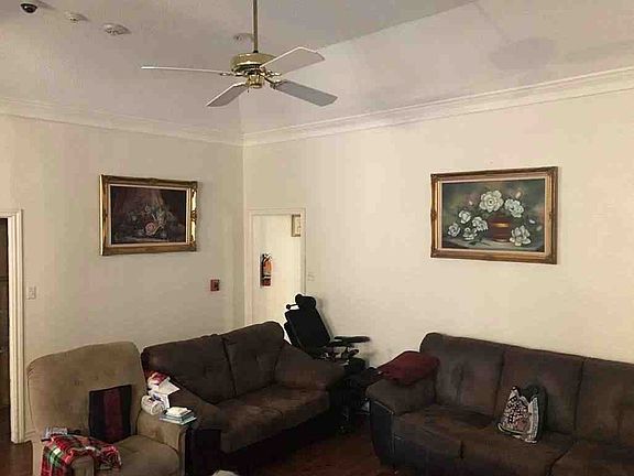 4th image of 4904 Saddleback Rd
