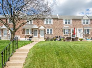 1061 Tremont Dr, Glenolden, PA 19036
