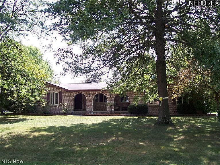 1st image of 5162 Glenoak Dr NE