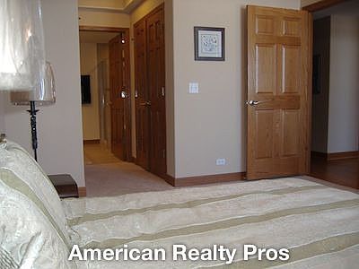 5th image of 4833 N Olcott Ave Unit 506