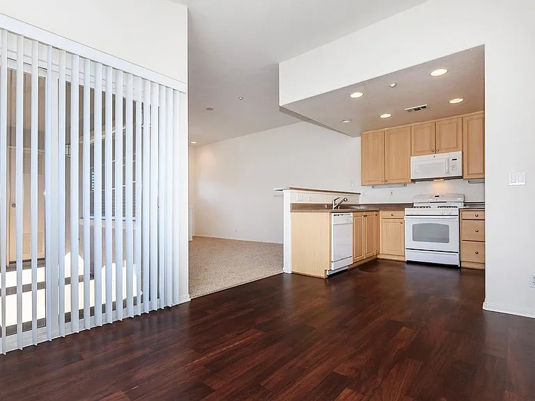 Arbor Lane Apartment Homes — Photo 17