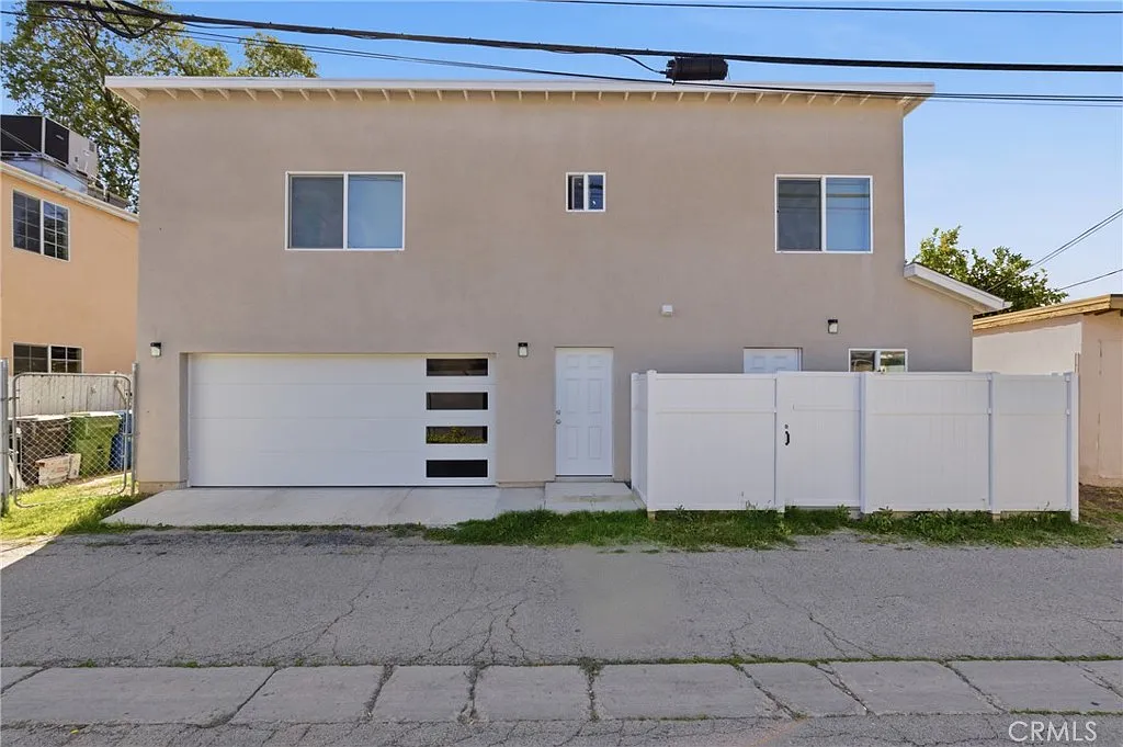 Studio, 360 sqft, $1,795 — Photo 3