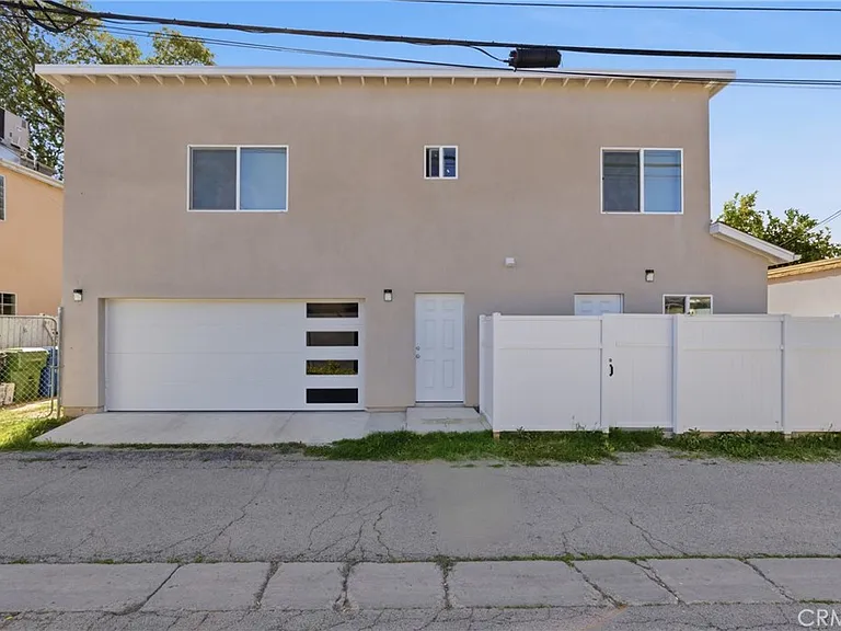 6838 Aura Ave — Photo 3