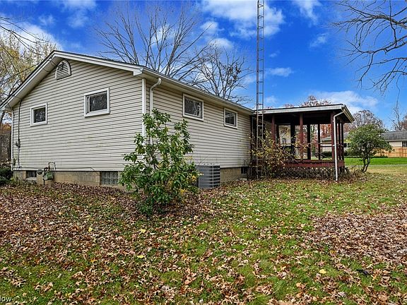4th image of 5117 Oak Knoll Ave