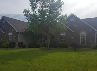 124 Westborough Dr, Troy, MO 63379
