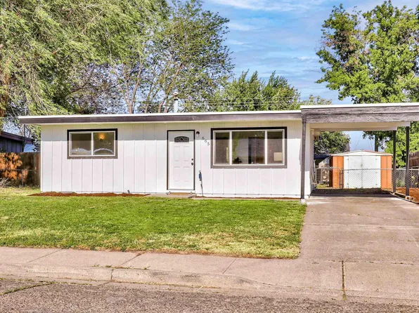 665 S 13 E, Mountain Home, ID 83647