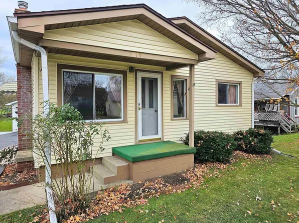 119 Orchard St, Otisville, MI 48463