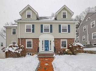 25 Peak Hill Rd, West Roxbury, MA 02132