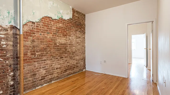 Rented by Nooklyn NYC LLC | media 18