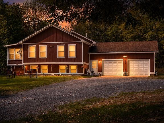 4th image of 156 Whitetail Way