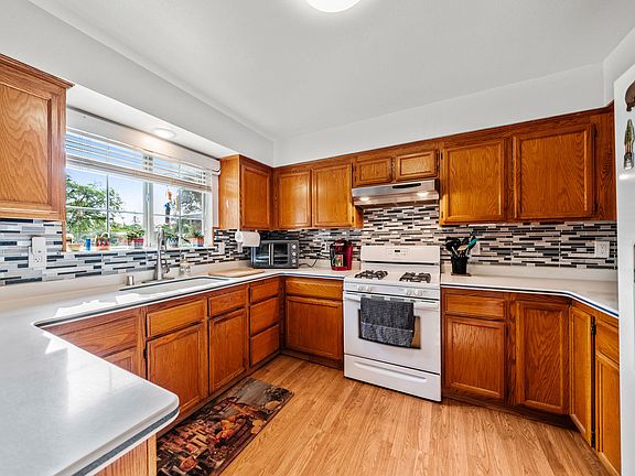 5th image of 10895 Sparrow Ln