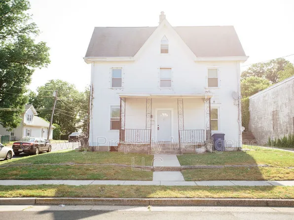 200 Cooper St, Beverly, NJ 08010