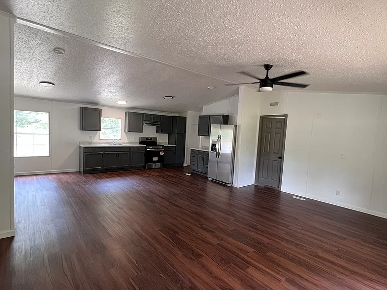 515 County Road 4108 — Photo 5