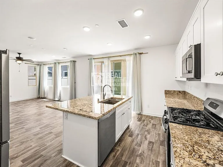 1604 Armijo Pl — Photo 13