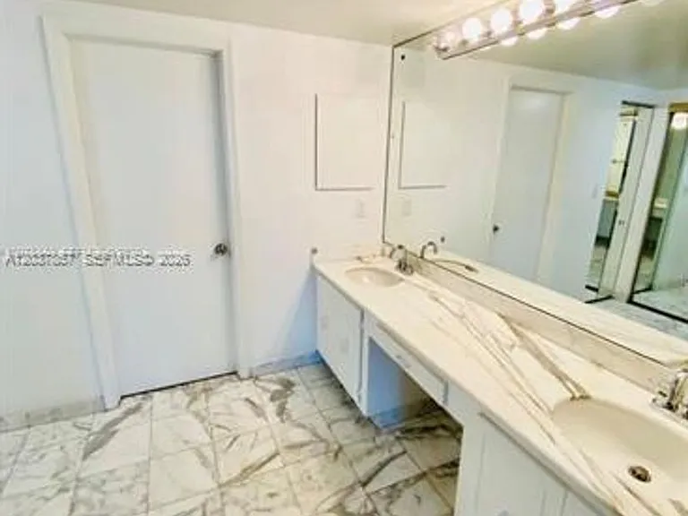 155 Ocean Lane Dr #504 — Photo 7