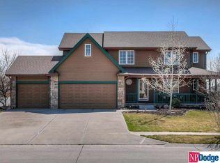 21003 Shiloh Dr, Gretna, NE 68028