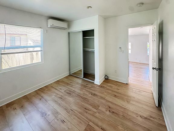 5th image of 20760 Bassett St
