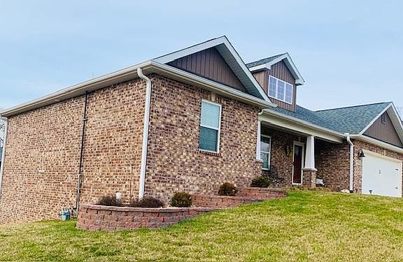 2nd image of 1932 Wheelwright Dr