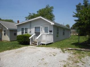 825 W Della St, Springfield, MO 65803