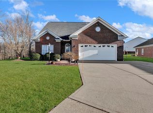 312 Canterbury Dr, Aliquippa, PA 15001