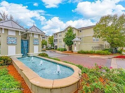 2nd image of 8290 GATE Parkway #183
