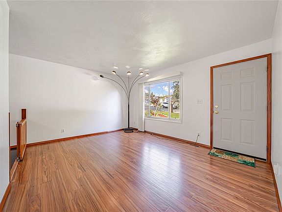 4th image of 9800 Birchbrook Ct
