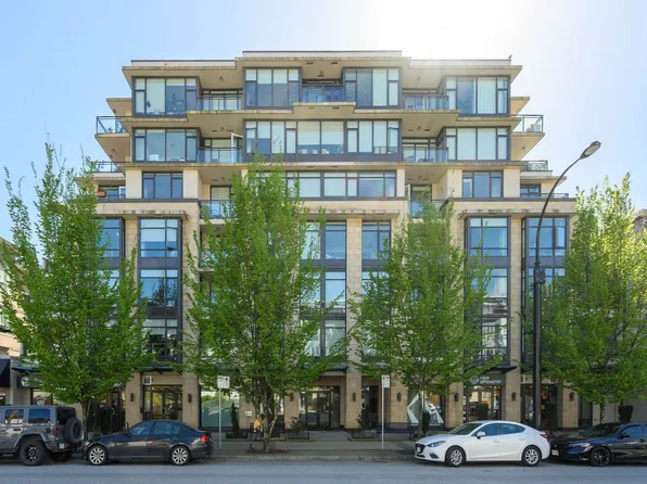 131 E 3rd St #504, North Vancouver, BC V7L 0E3