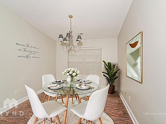 4th image of 4053 Cambridge Dr