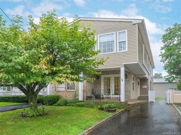37 Dunwood Rd APT B, Pt Washington, NY 11050