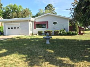 1201 3rd St NE, Minot, ND 58703