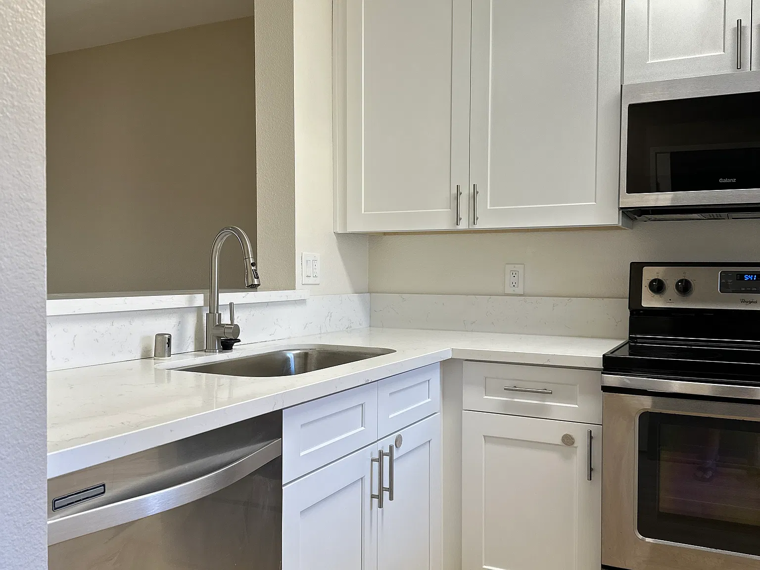 7415 Charmant Drive — Photo 3