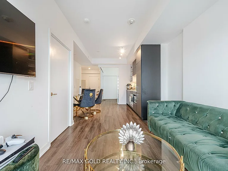 20 Edward St #2506 — Photo 10