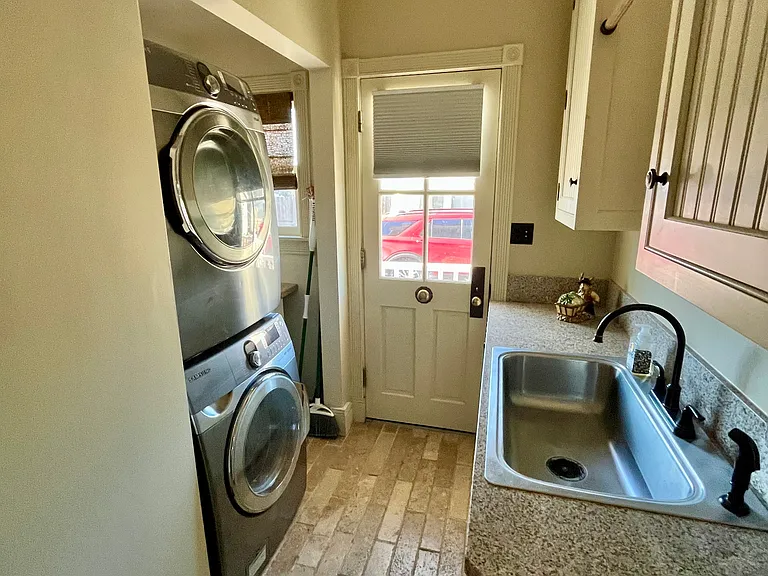 3621 Montebello St — Photo 36