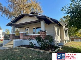 1026 N Nebraska Ave, York, NE 68467
