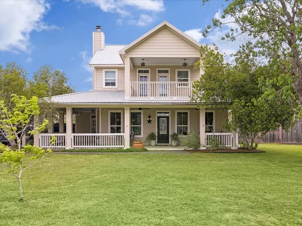 301 Westfield Ln, Friendswood, TX 77546