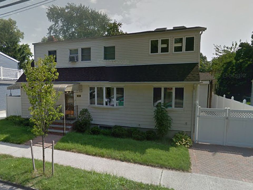 1st image of 4939 164th Street # Fl 2