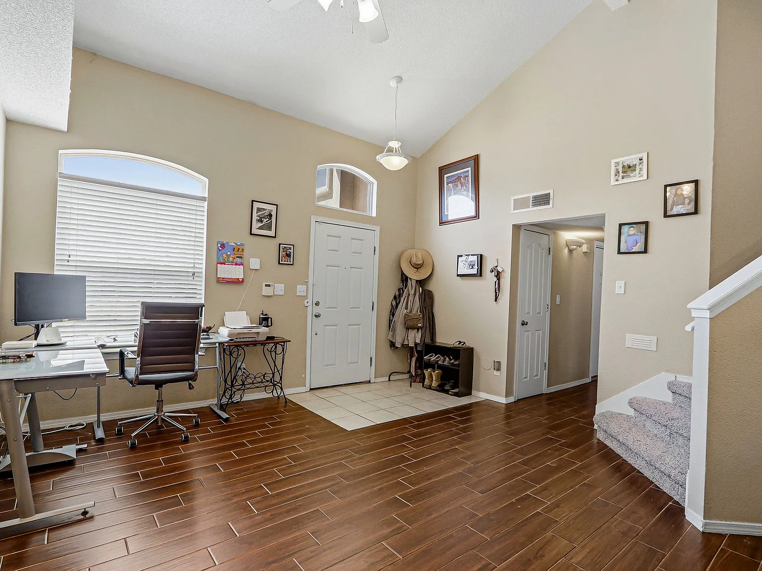 3 bed, 2141 sqft, $1,900 — Photo 3