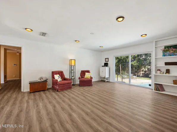 2941 CABALLERO Drive, Jacksonville, FL 32217