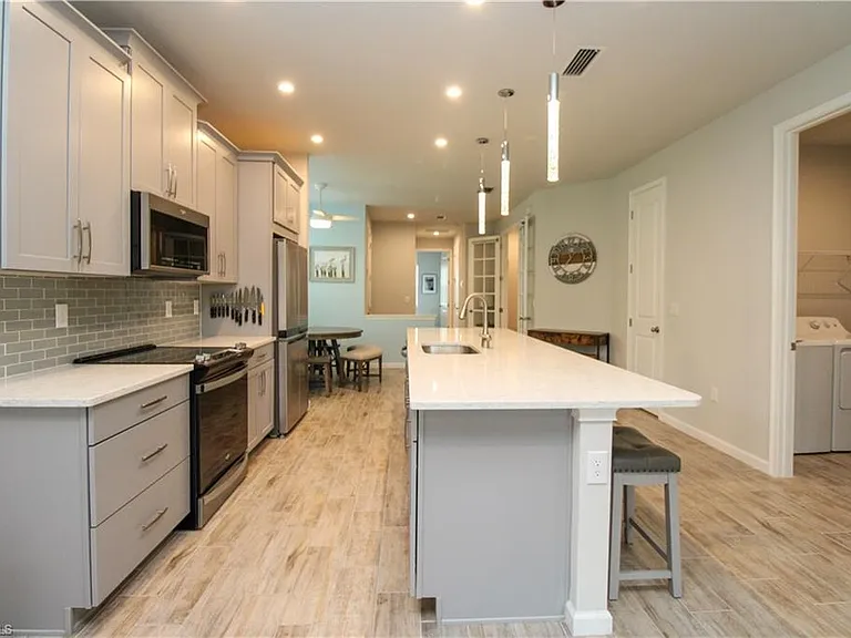 4692 Arboretum Cir #102 — Photo 11