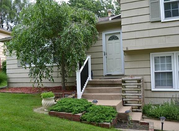 3rd image of 9605 England Dr