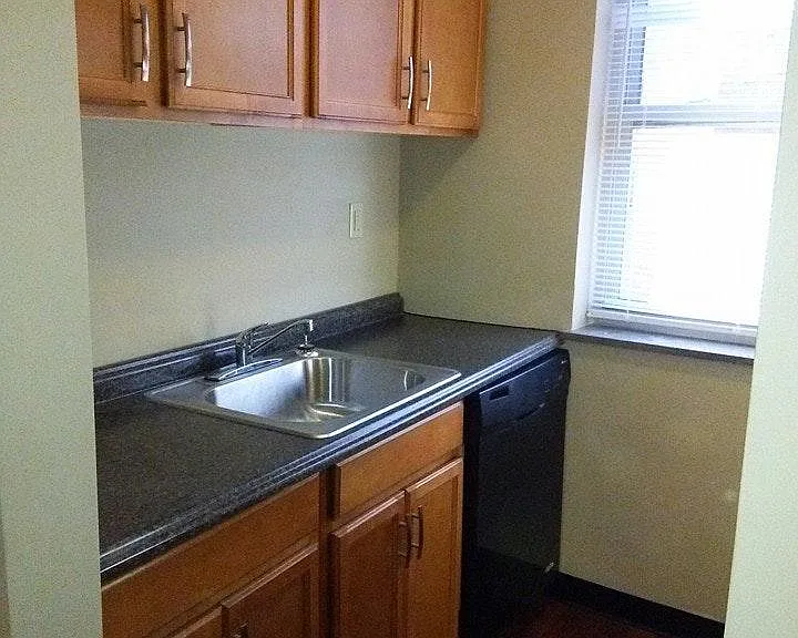 5712 Phillips Ave #B9 — Photo 16