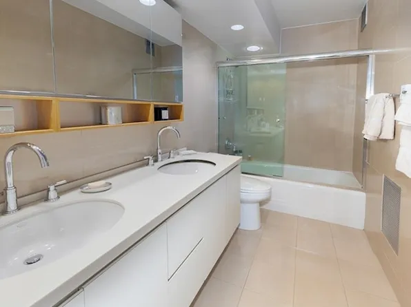 303 East 57th Street image 9 of 12