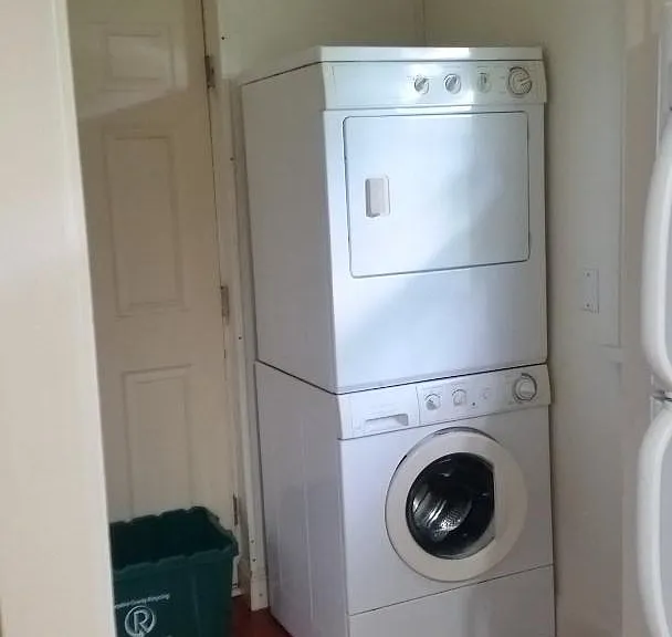119 Ferris Pl — Photo 27