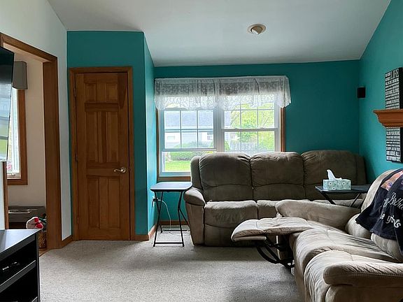 5th image of 20 Nottingham Dr