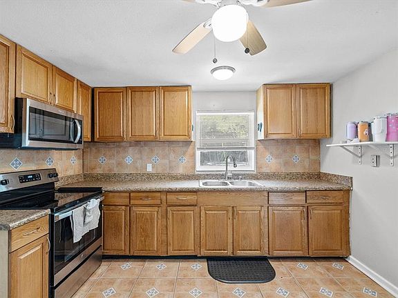 3rd image of 5015 15TH AVENUE S