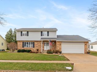 1307 Park Ave, Waverly, IA 50677
