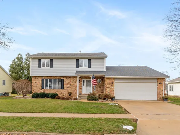1307 Park Ave, Waverly, IA 50677