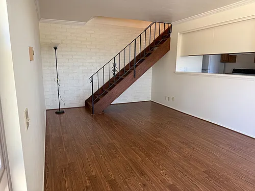 5911 Birch St #3 Photo 1